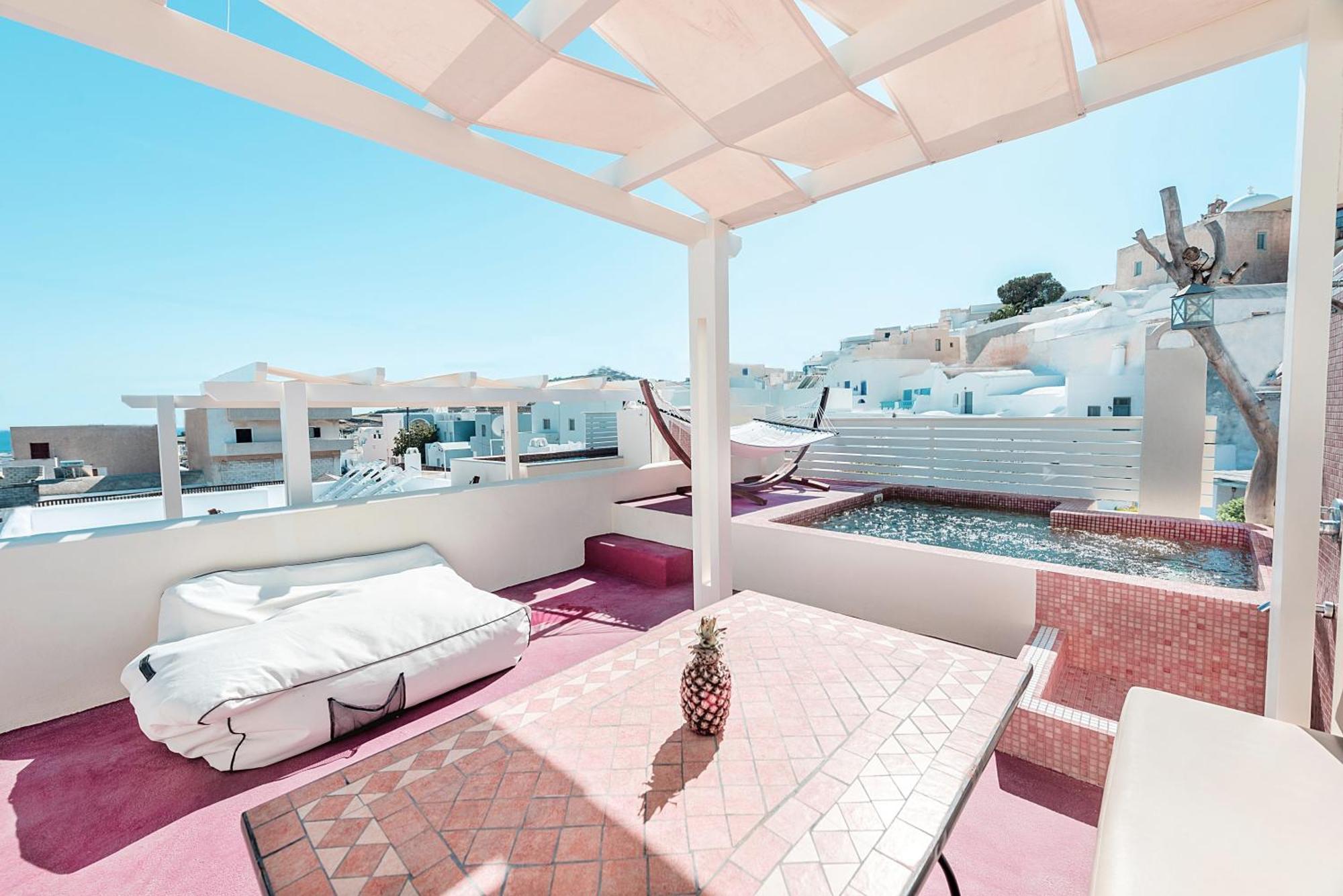 Vila Luxury Hariton Emporio (Santorini)